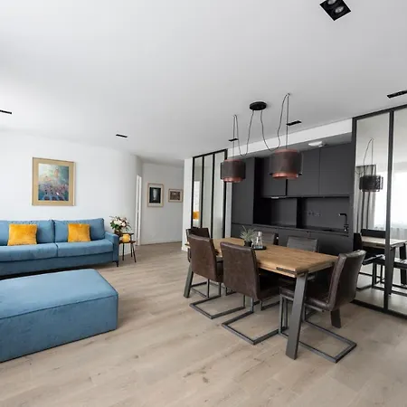 Apartment Atelier